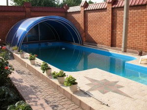 Навесы для бассейнов и площадок для отдыха из поликарбоната