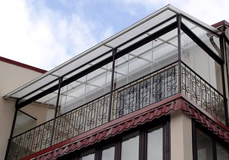 Зависимые крыши балконов