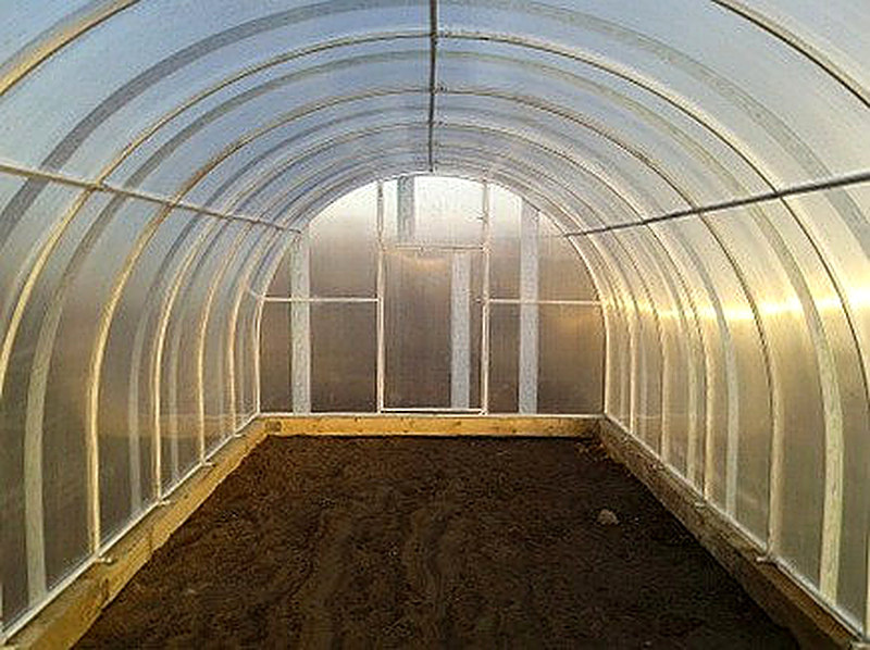 Фундамент для теплицы из бруса