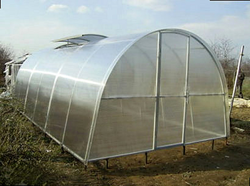 Фундамент на сваях для теплицы