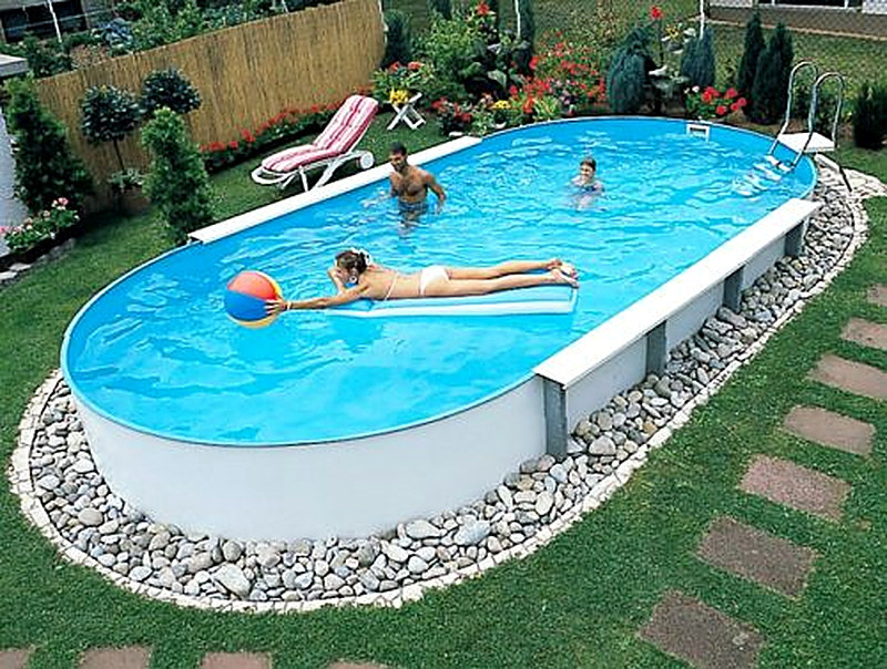 Овальный бассейн