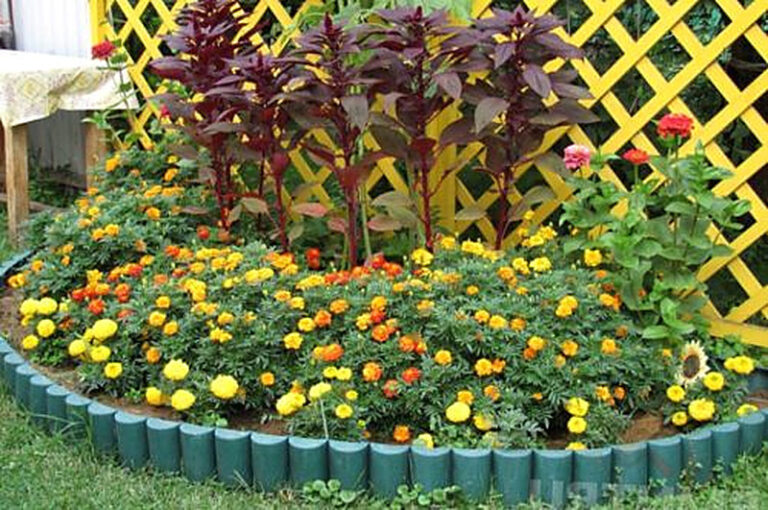 Ограждения для клумбы своими руками из подручных материалов